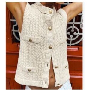Zara knit crochet vest gold buttons M